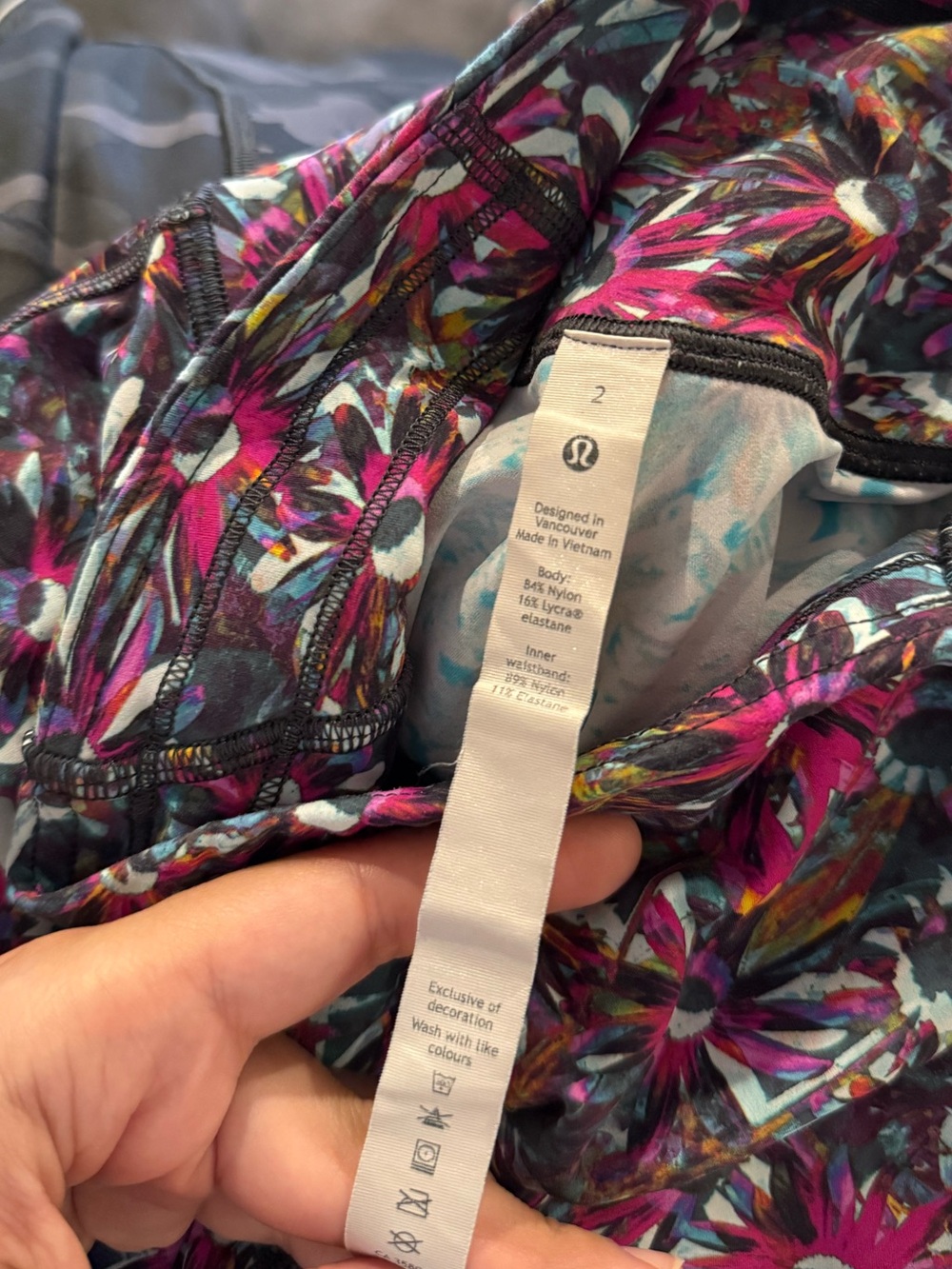 Lululemon Base Pace High-Rise Tight Leggings 28" Floral Electric Multi - Picture 8 of 8